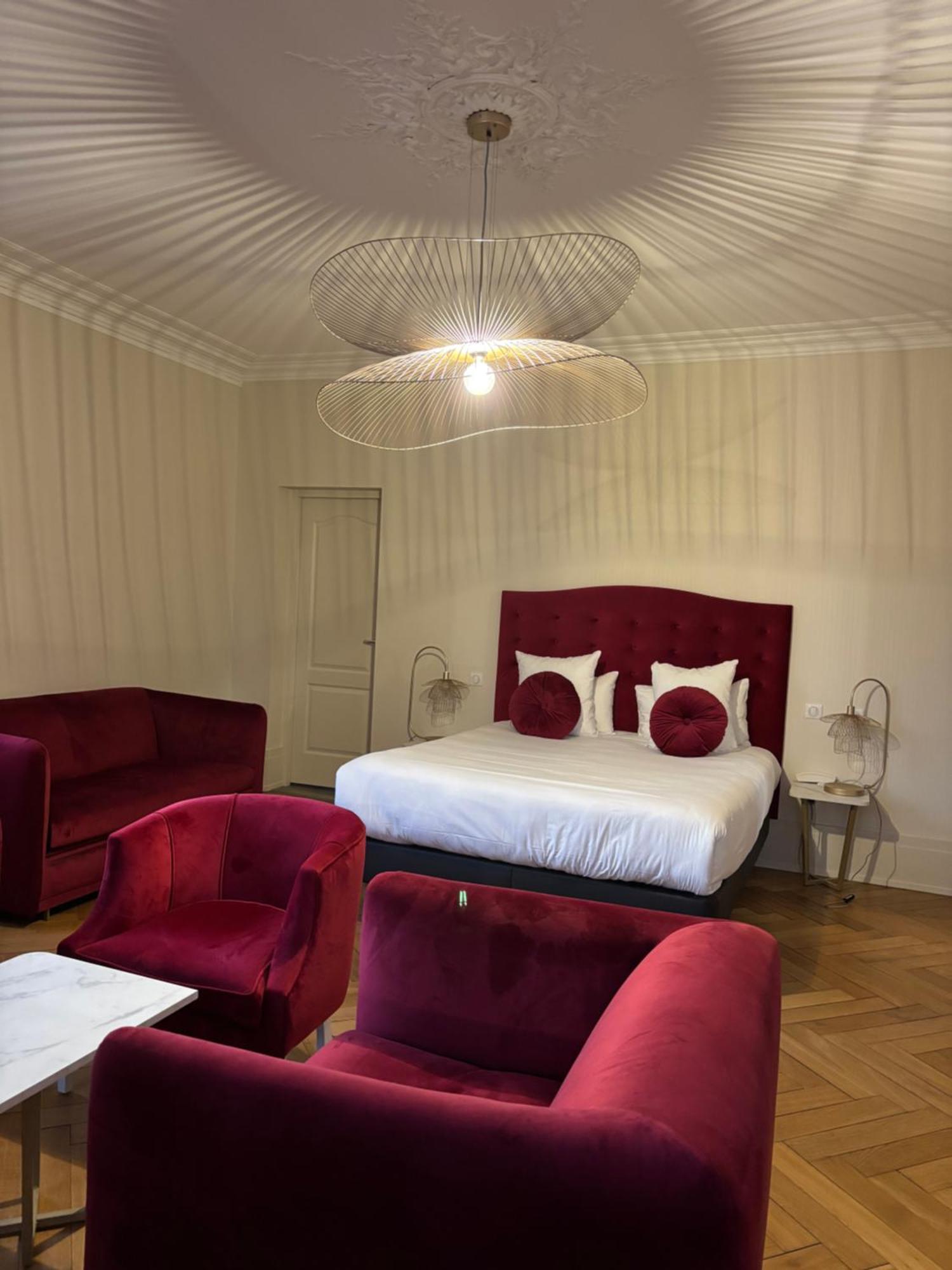 Logis Hotel Du Parc 蓬塔穆松 外观 照片